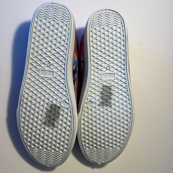 Avon Cushion Walk Shoes - Picture 2 of 3